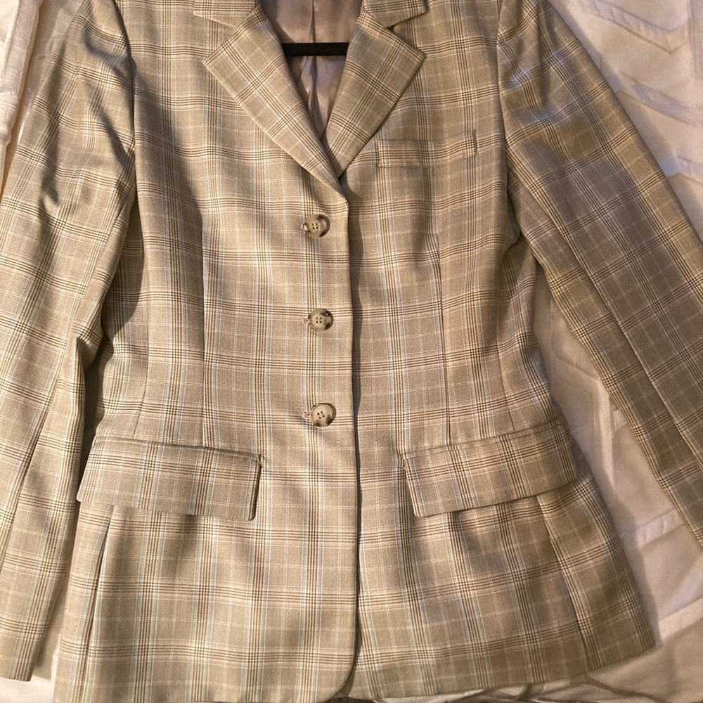 Women’s blazer